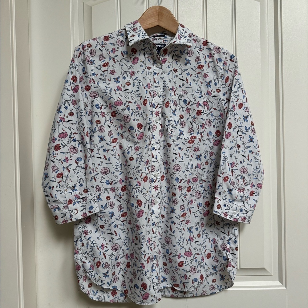Lands’ End 3/4 Sleeve No Iron Supima Cotton Floral Hutton Down Shirt. Size 8